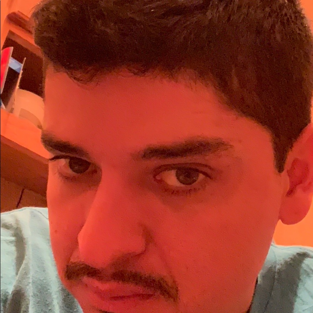 Meet your Posher, Alex